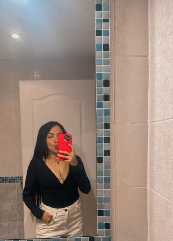 Chica busca chico en Cádiz: 