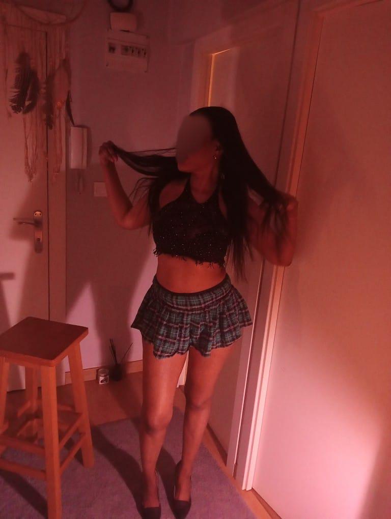642940443: Chica busca chico en Cantabria