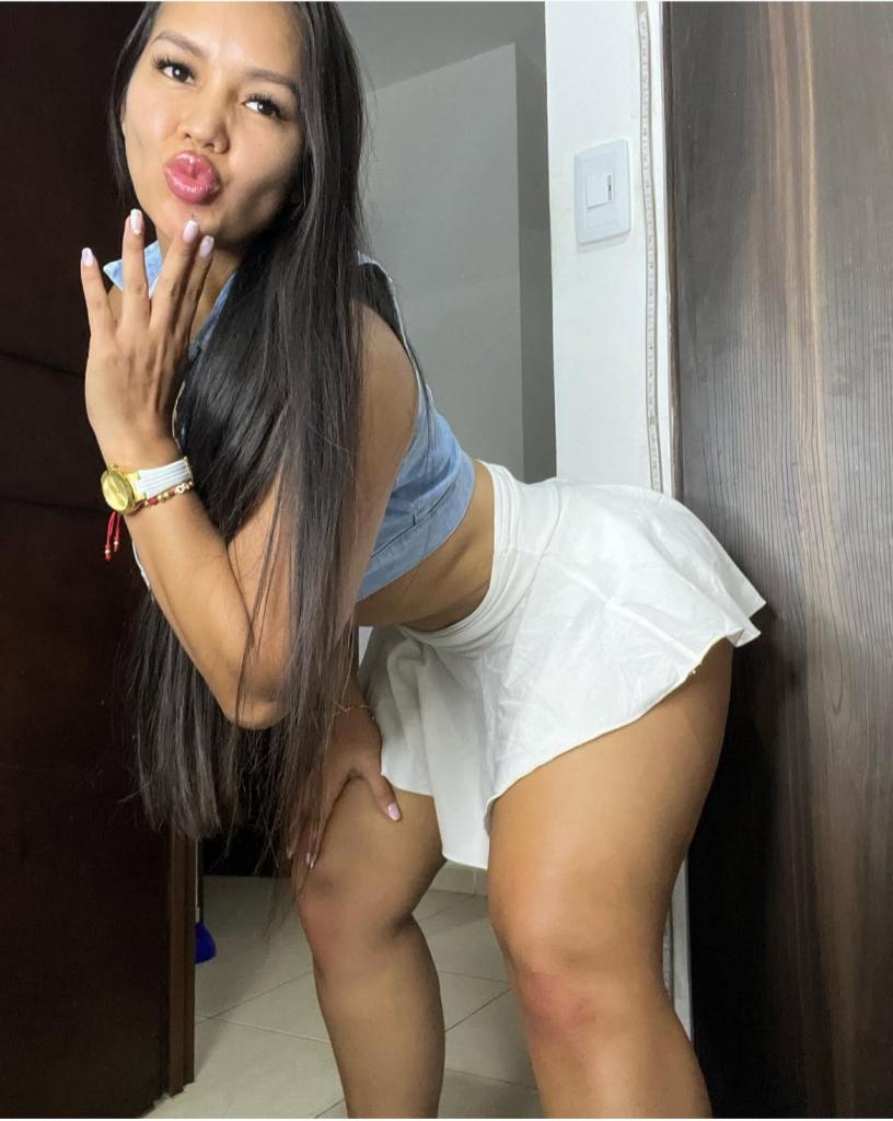 Chica busca chico en Cádiz: 