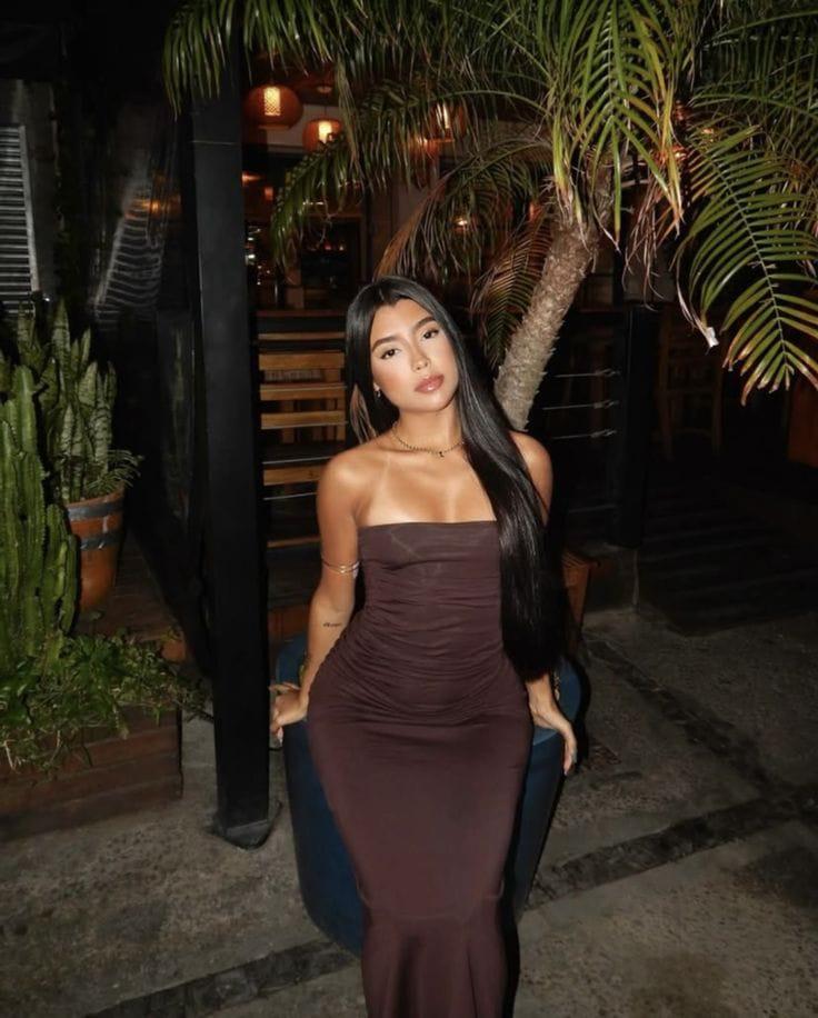 643269060: Chica busca chico en Málaga