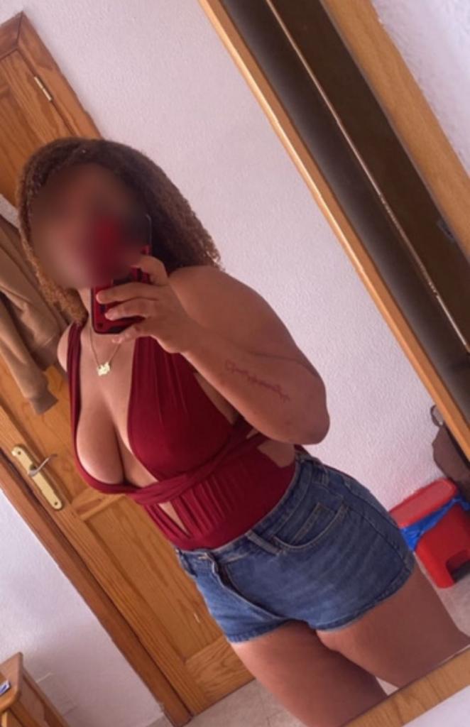 Chica busca chico en Cádiz: 