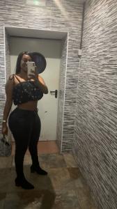 613298276: Chica busca chico en Valencia