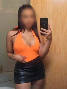 689156049: Chica busca chico en Barcelona