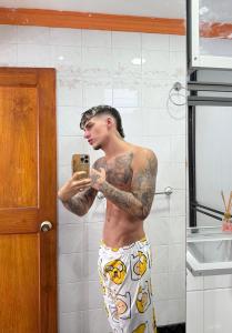 670688346: Chico busca chica en Madrid