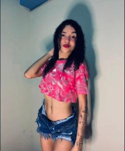 631770280: Chica busca chico en Valencia
