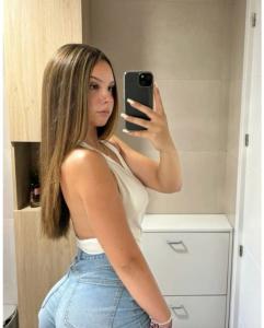 623588475: Chica busca chico en Barcelona