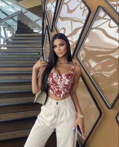 672301641: Chica busca chico en Ibiza