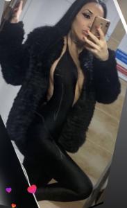 613415877: Chica busca chico en Málaga