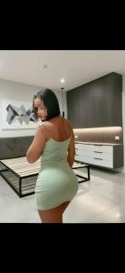 613666327: Chica busca chico en Valencia