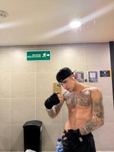 670688346: Chico busca chica en Madrid