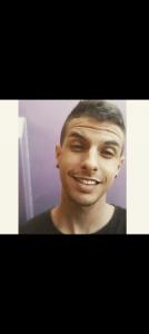 627752312: Chico busca chica en Barcelona