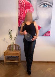 631977108: Chica busca chico en Asturias