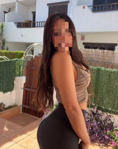 613978788: Chica busca chico en Cádiz