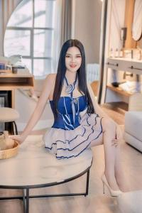 658270196: Chica busca chico en Barcelona