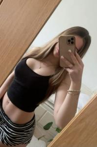 623588475: Chica busca chico en Barcelona