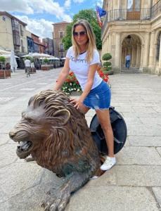 612457274: Travesti en Álava