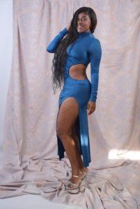 613298276: Chica busca chico en Valencia