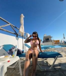 613594072: Chica busca chico en Cádiz