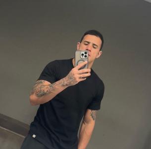 617775705: Chico busca chica en Barcelona