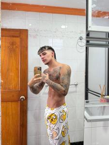 670688346: Chico busca chica en Madrid