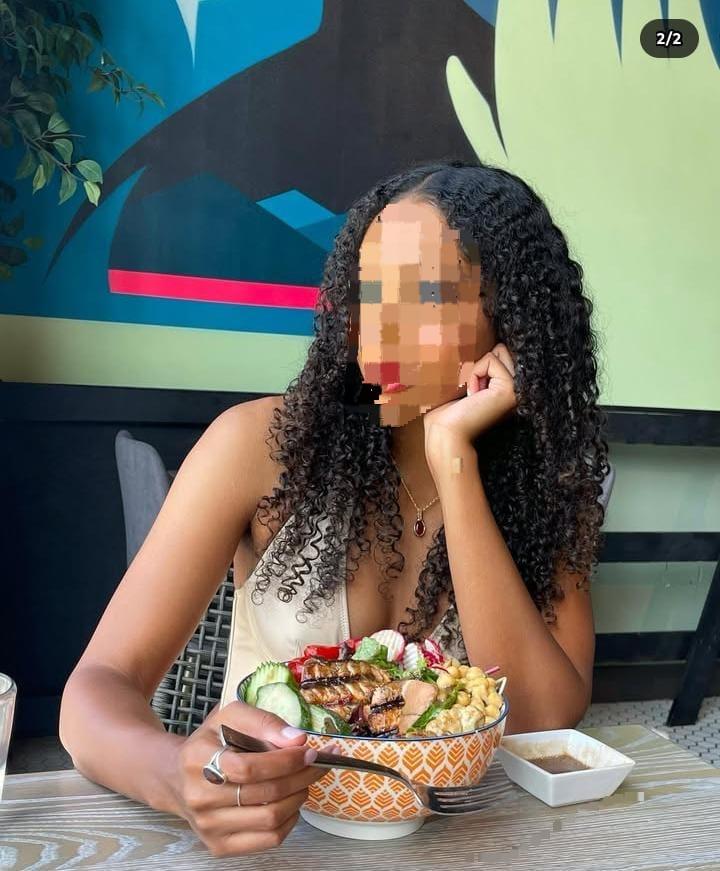 Chica busca chico en Almería: 