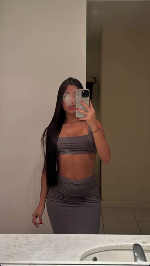 643269060: Chica busca chico en Málaga