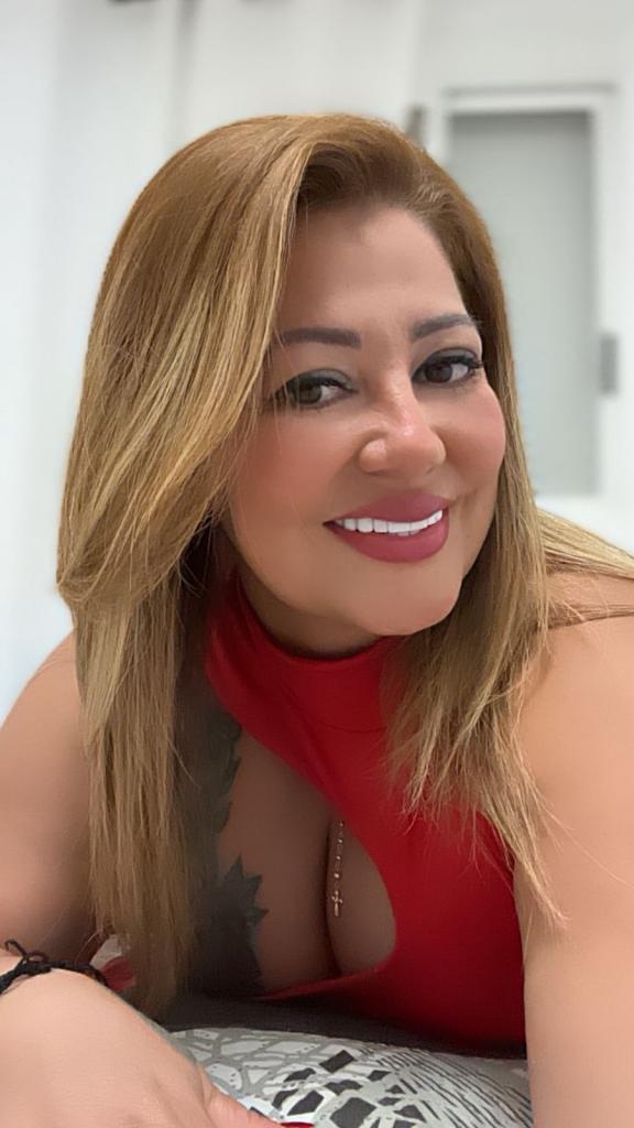 Chica busca chico en Valencia: Chica busca chico
