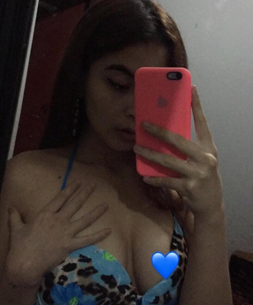 Chica busca chico en Tenerife: 