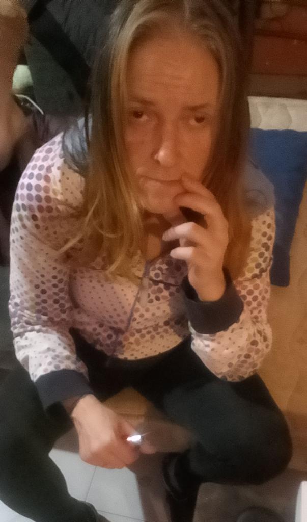 684633474: Chica busca chico en Asturias