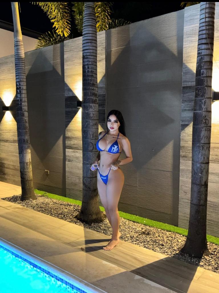 Chica busca chico en Cádiz: 