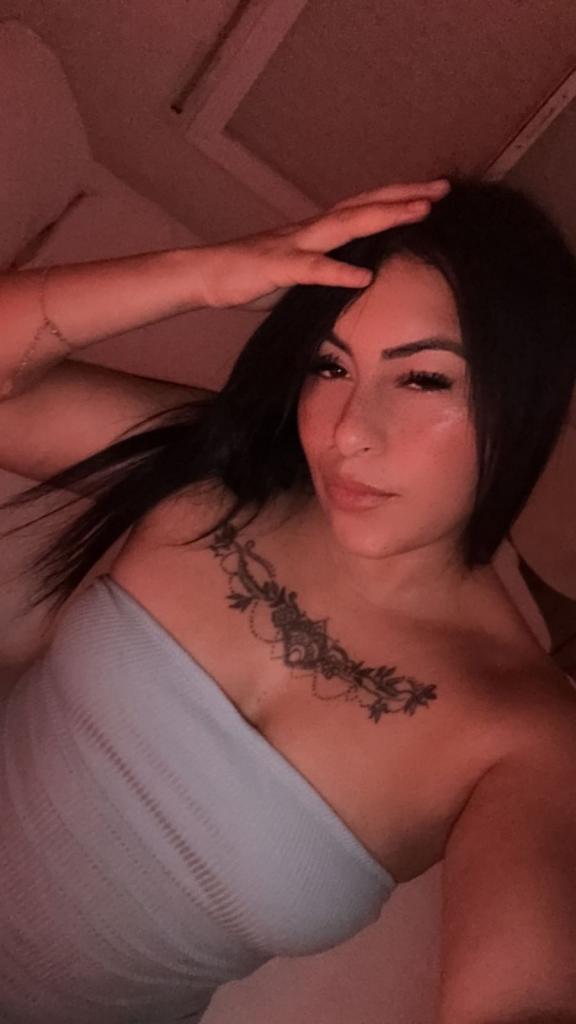 Chica busca chico en Tenerife: 