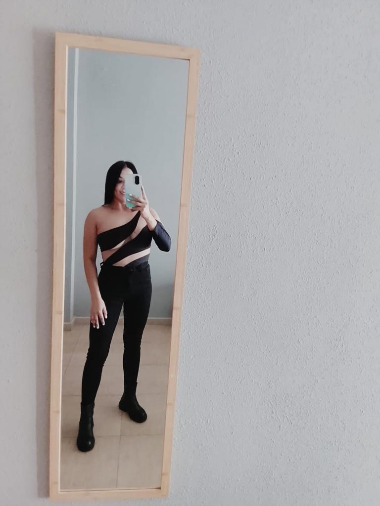 634348342: Chica busca chico en Alicante