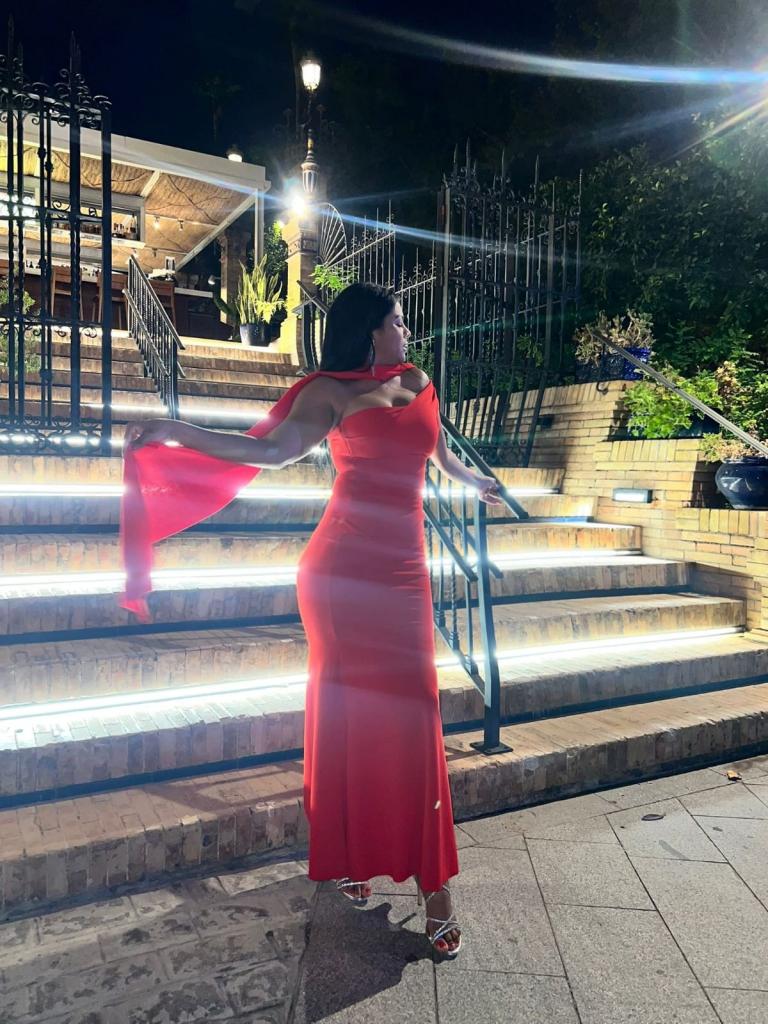 Chica busca chico en Sevilla: Chica busca chico