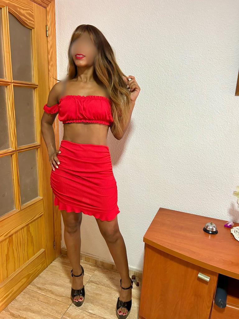 617292328: Chica busca chico en Alicante
