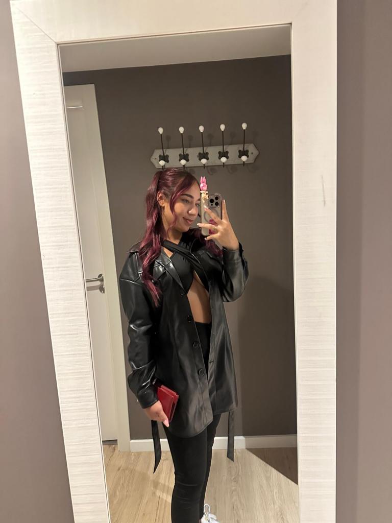 Chica busca chico en Lérida: 