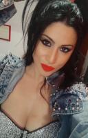 613686851: Chica busca chico en Sevilla