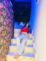 617746381: Chica busca chico en Madrid