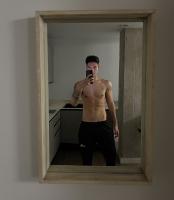 662452942: Chico busca chica en Valencia