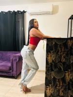 617746381: Chica busca chico en Madrid