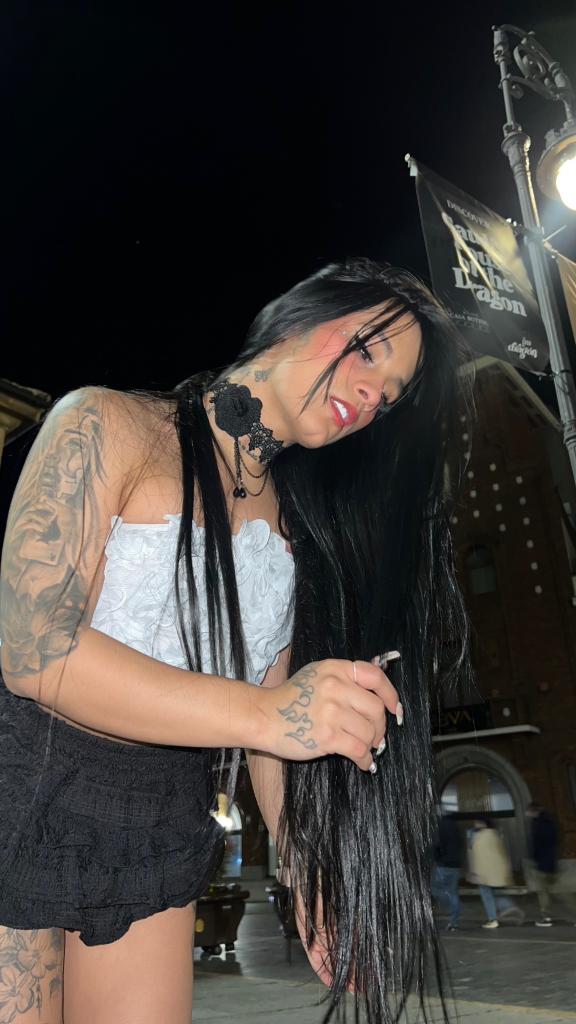 623740063: Travesti en León