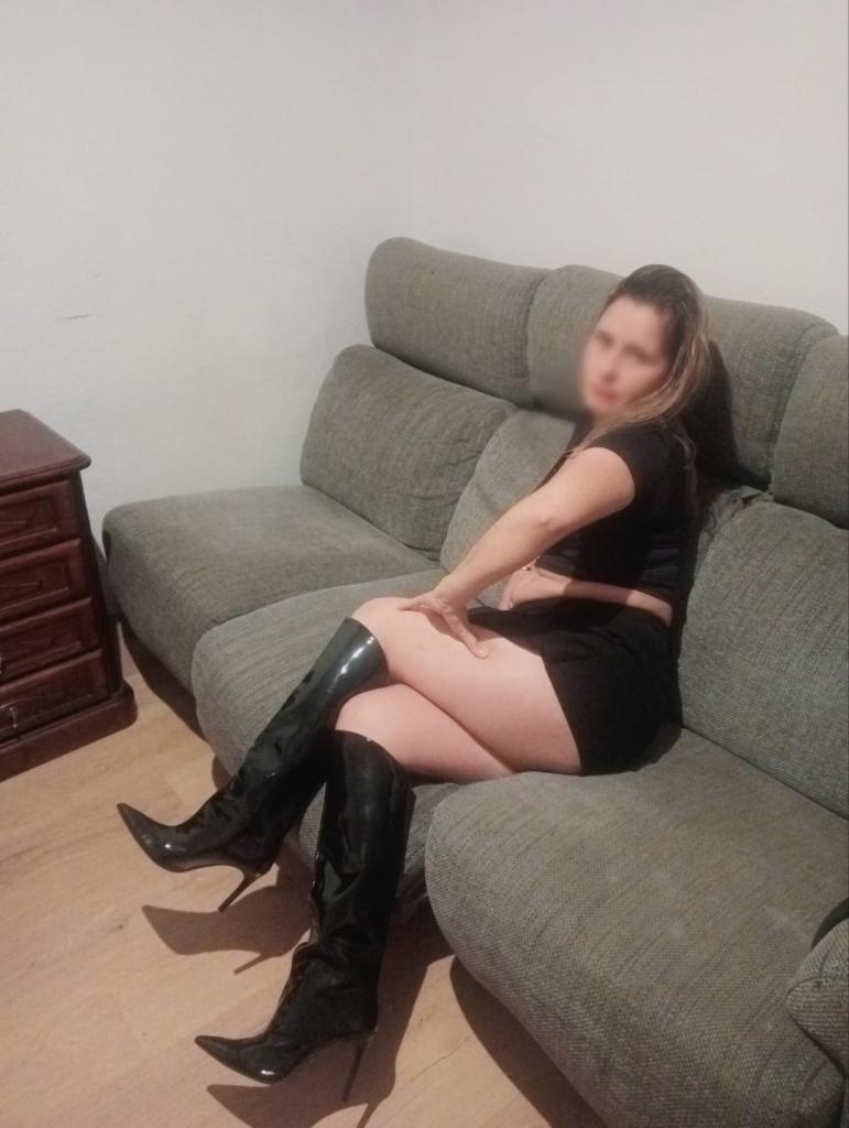 Chica busca chico en León: Chica busca chico