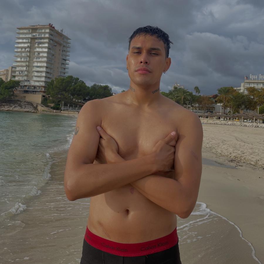 Chico busca chica en Mallorca: 