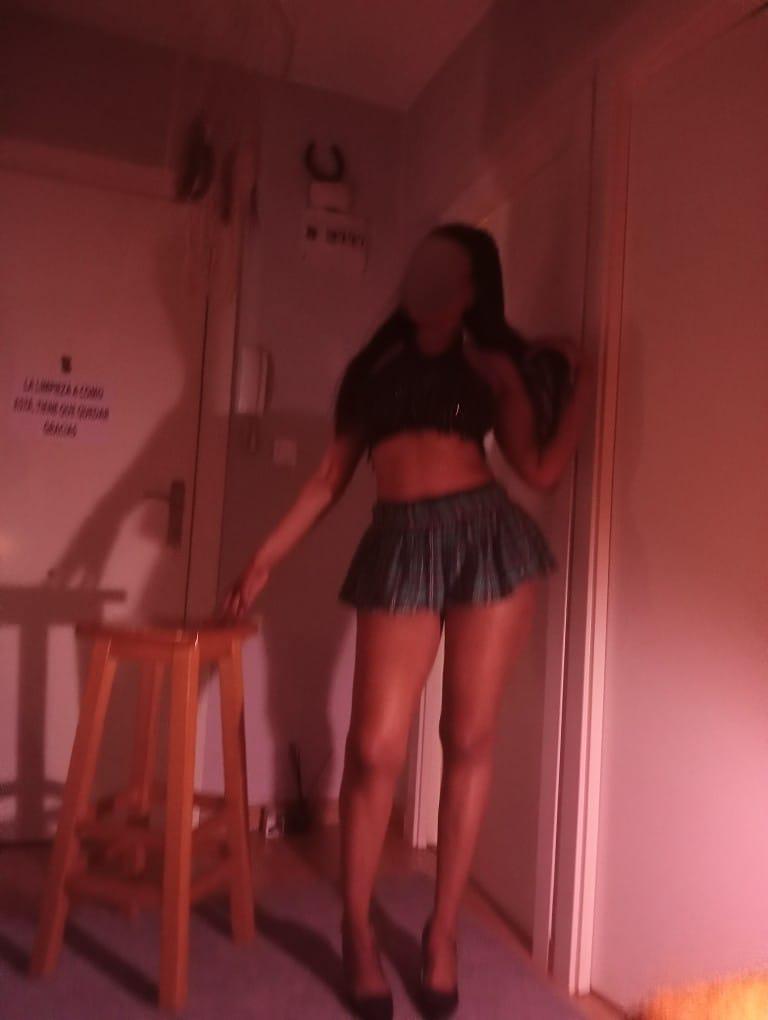 642940443: Chica busca chico en Cantabria