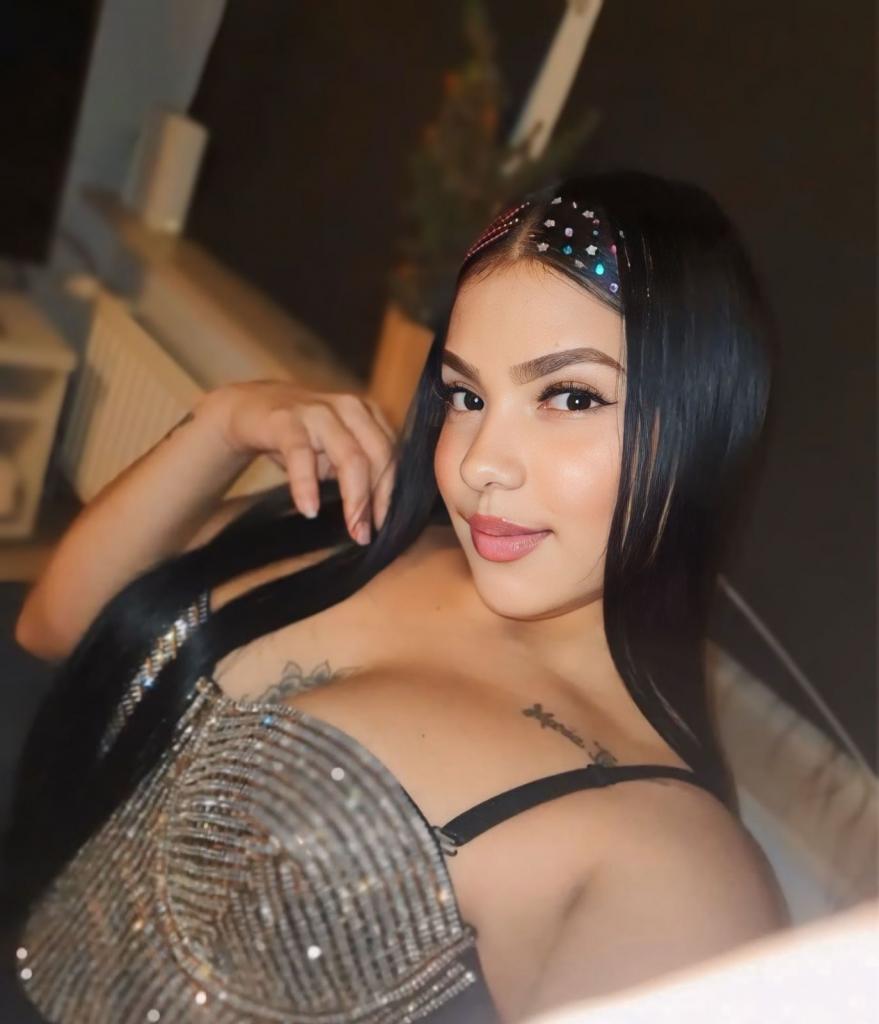 Chica busca chico en Almería: Chica busca chico