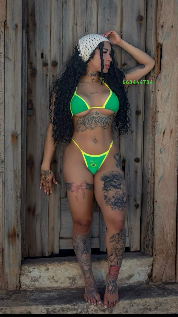 Chica busca chico en Almería: Chica busca chico