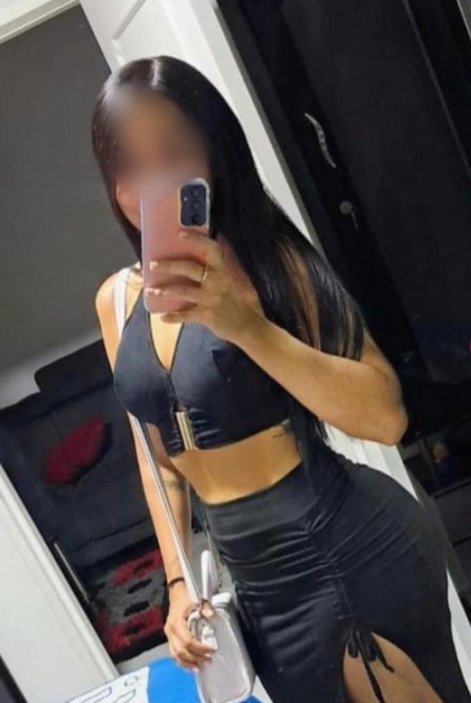 Chica busca chico en La Coruña: 