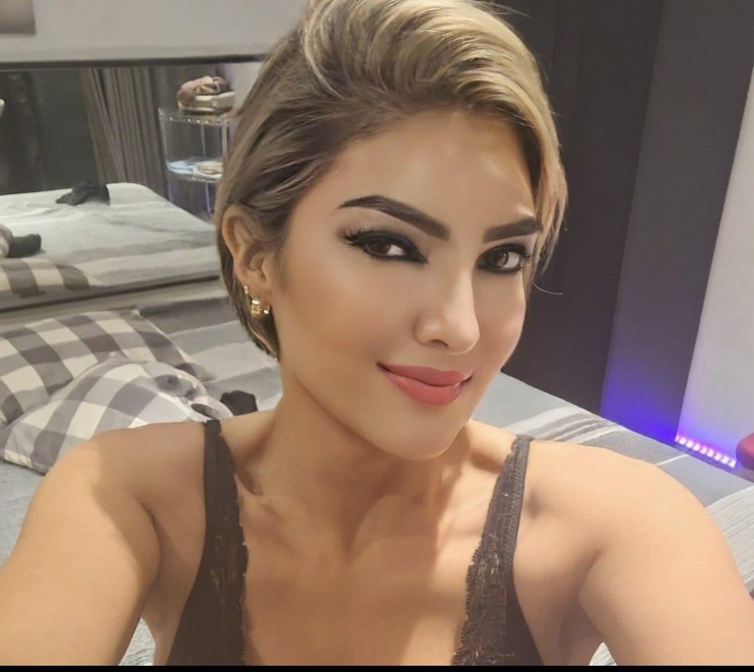 Chica busca chico en Almería: 