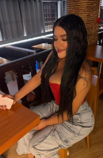 674068367: Chica busca chico en Valencia