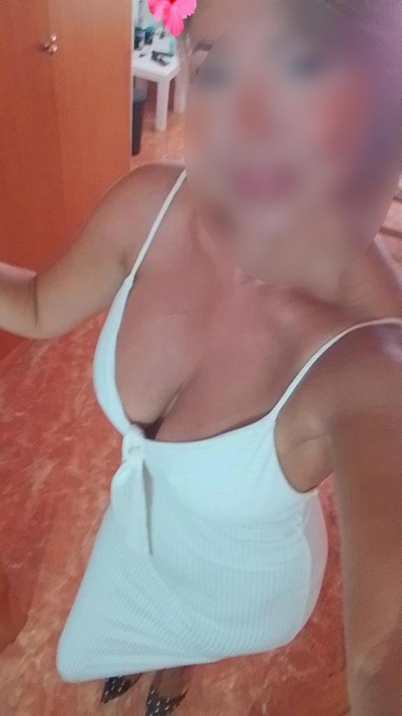 661368856: Chica busca chico en Murcia