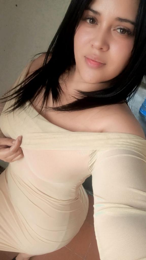 654974246: Chica busca chico en Málaga